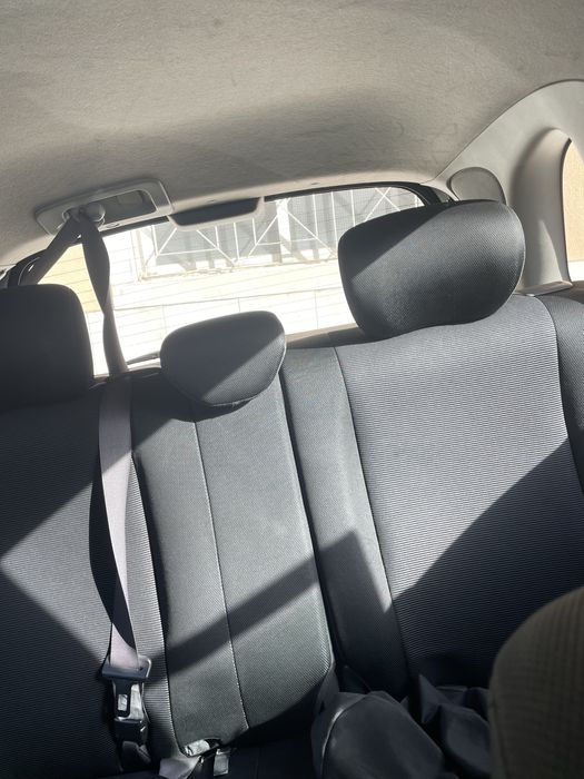 Suzuki de 2004 com pouca kilometragem