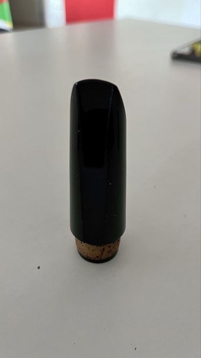 Boquilha com tampa e abraçadeira - J. Michael