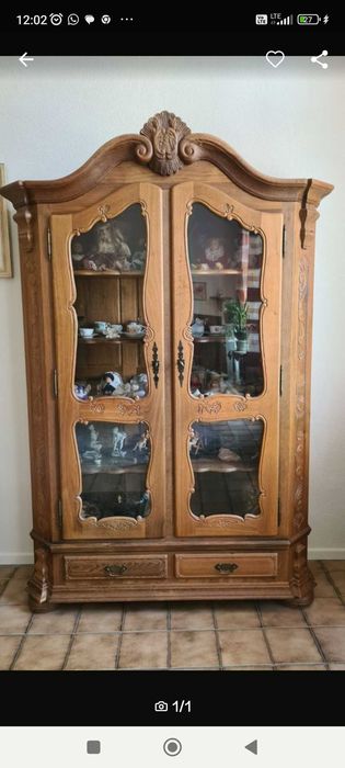 Kredens witryna  w bardzo dobry stanie