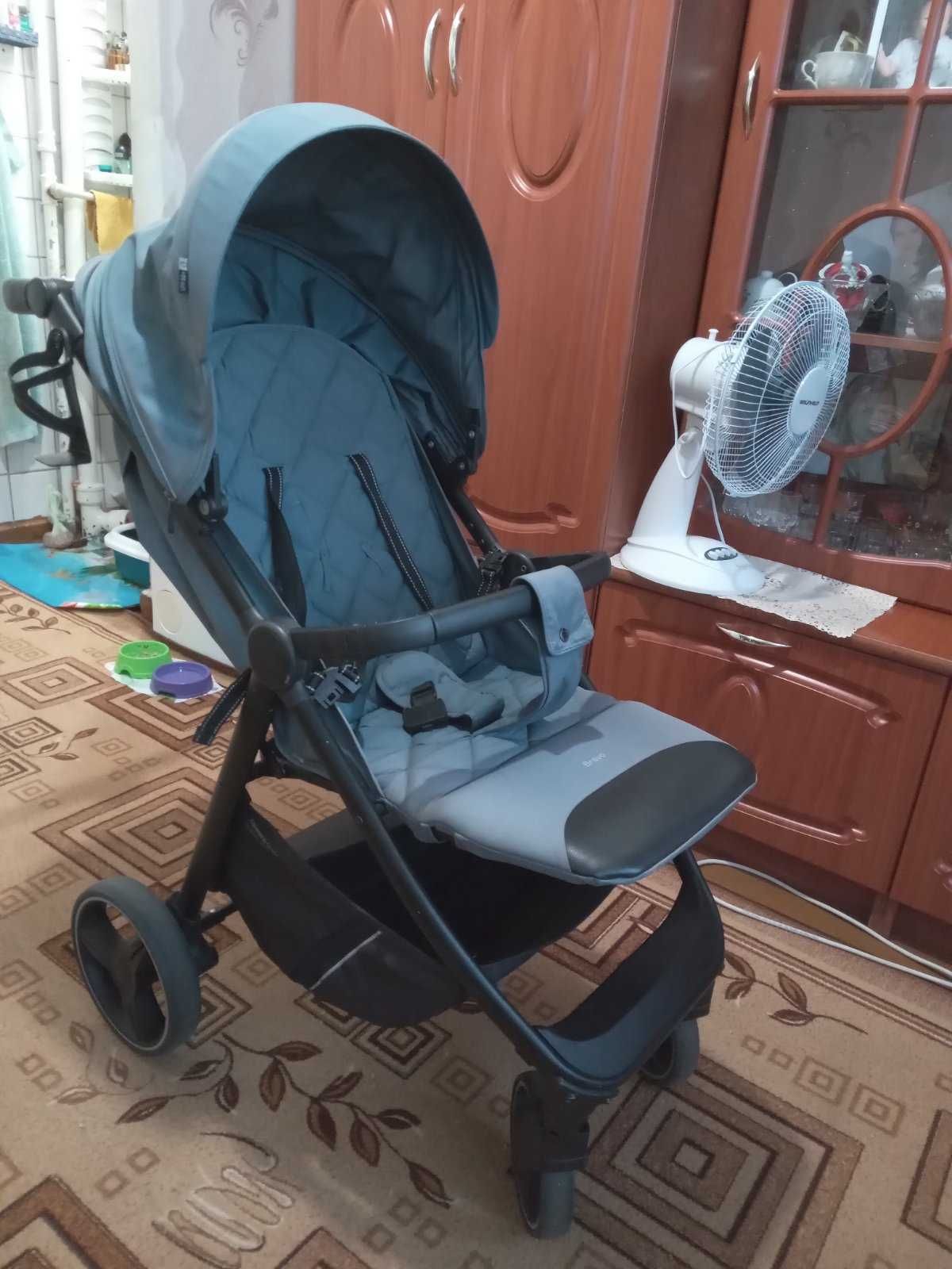 Продам дитячу прогулянкову коляску