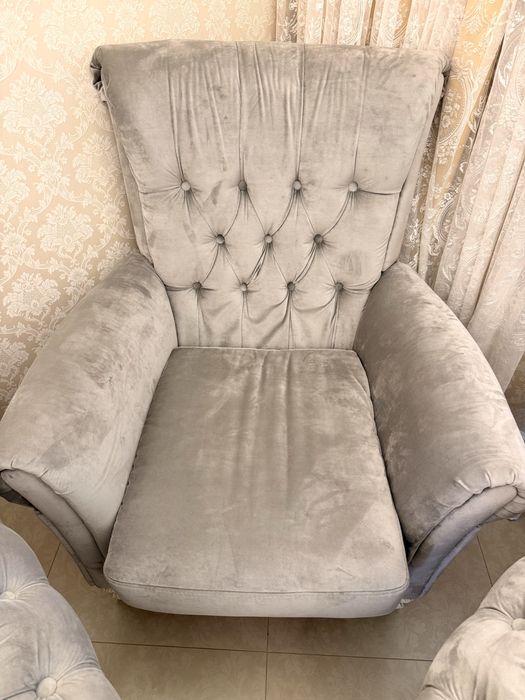 Диванний гарнітур (2+1 крісло) класика