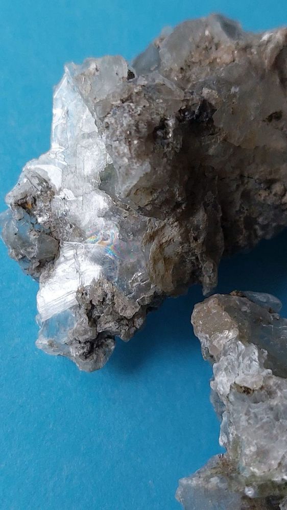 Кристал Лангбейніт рідкісний мінерал