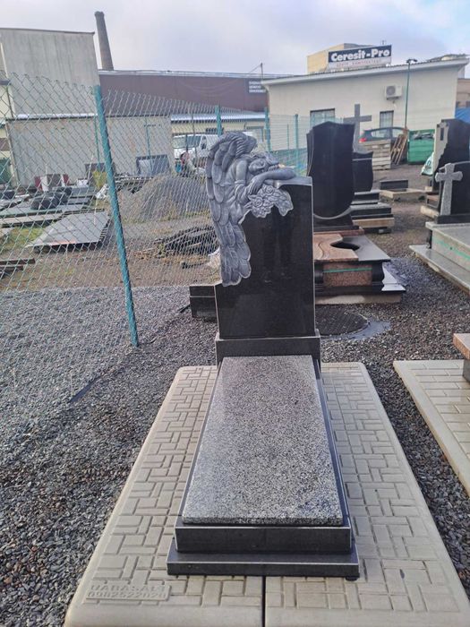 Пам'ятник з граніту від виробника