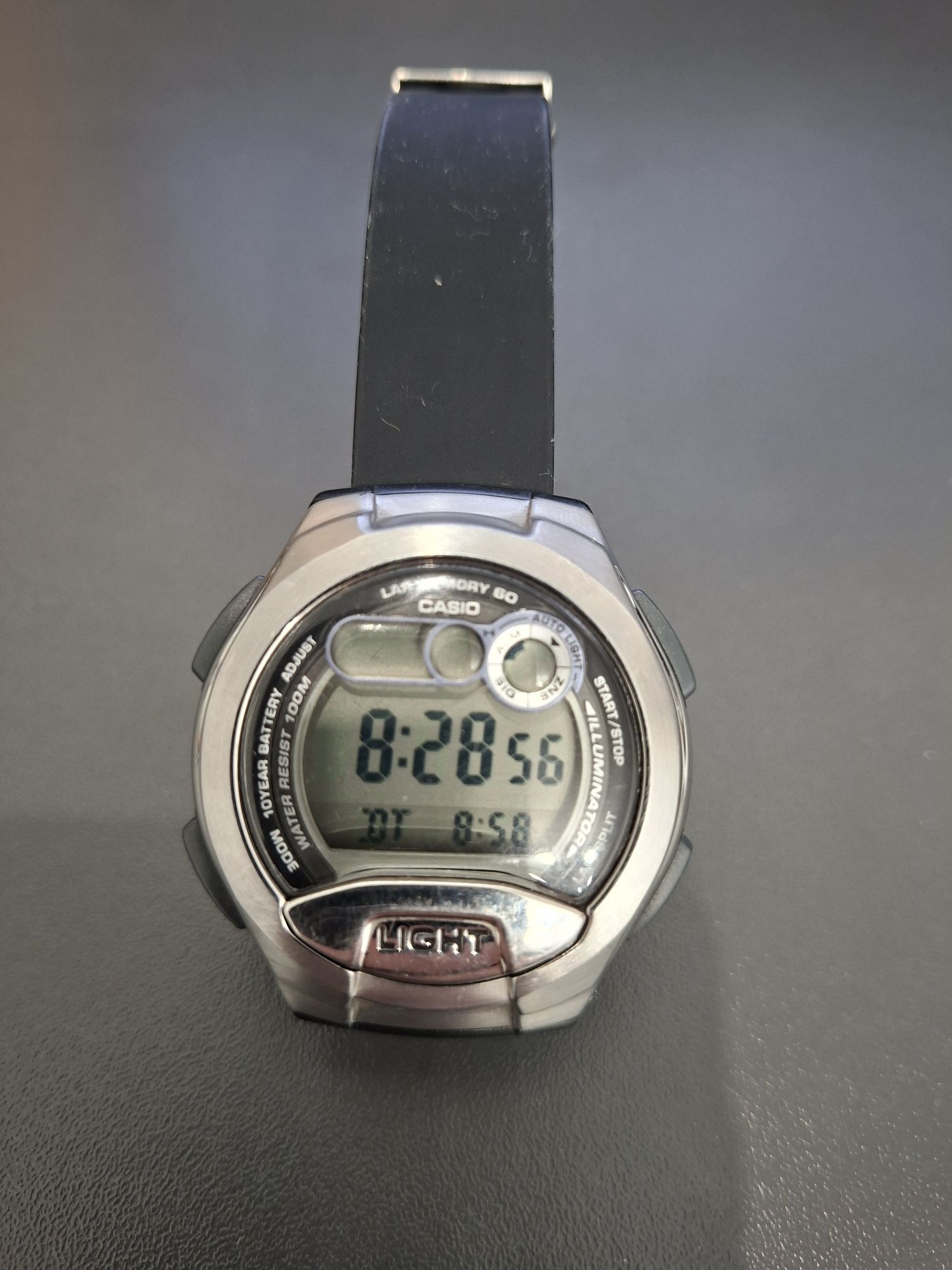 Годинник Casio W-752