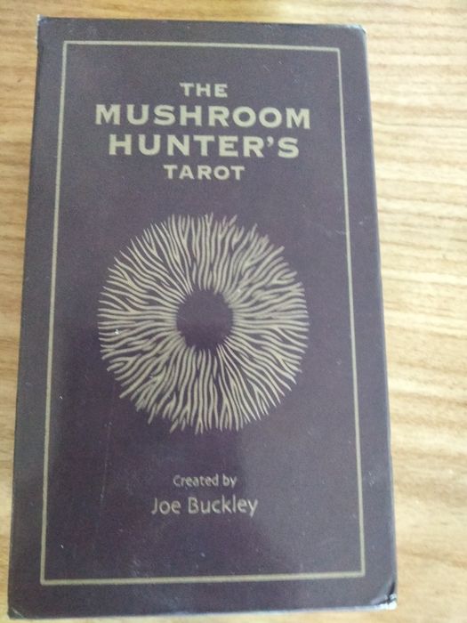 Карты таро с изображением грибов