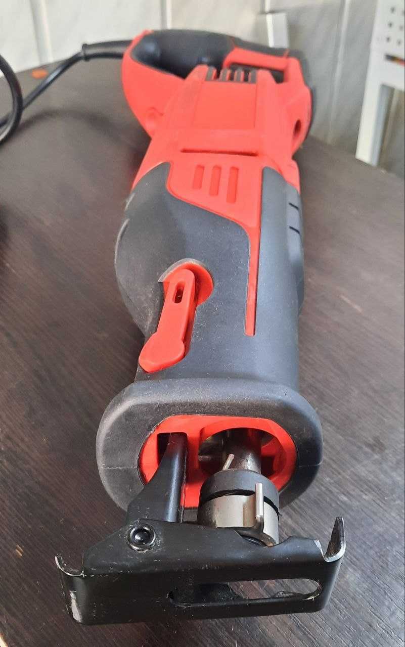 Шабельна пила Einhell TE-AP 750 E сабельна