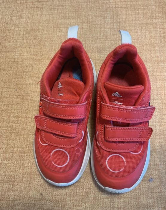 Ténis Adidas Disney