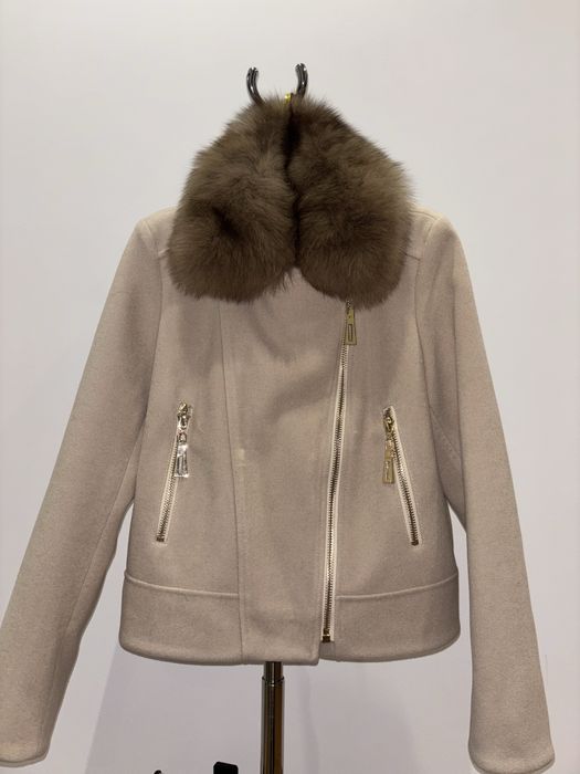 Wełniana kurtka z futrzanym kołnierzem r. S ( jak sobol )