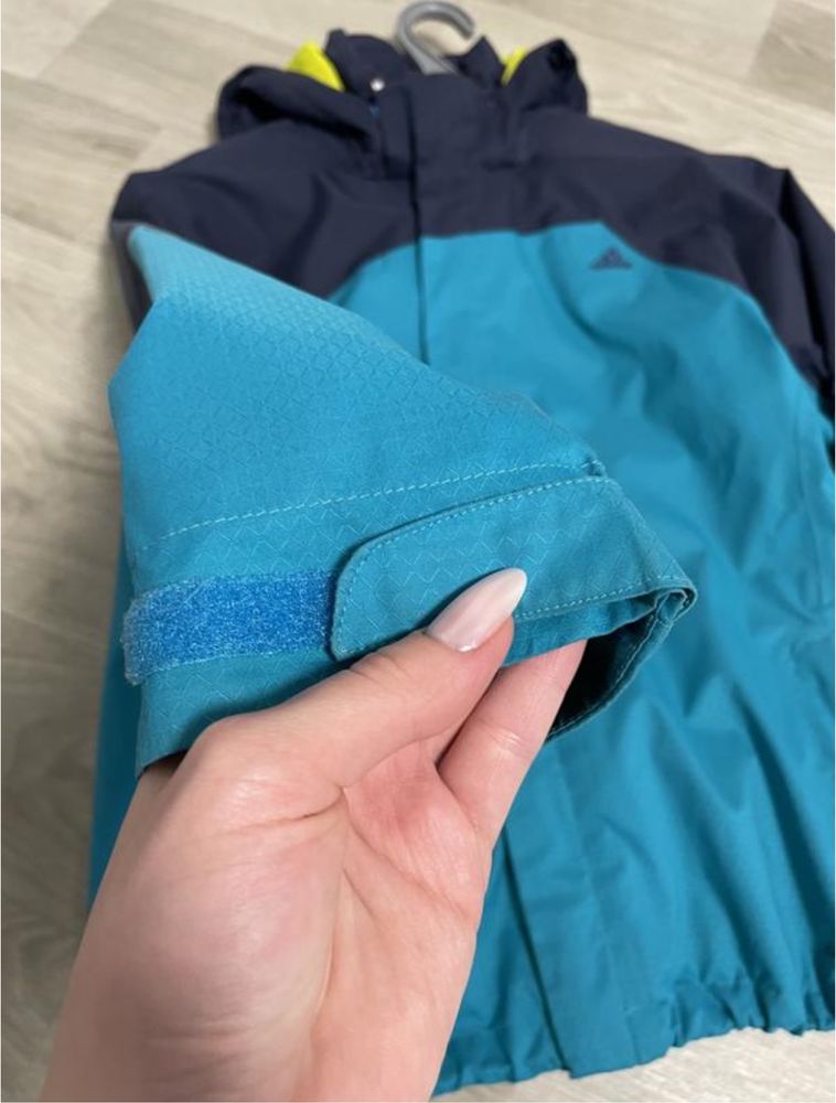 Вітровка adidas жіноча
