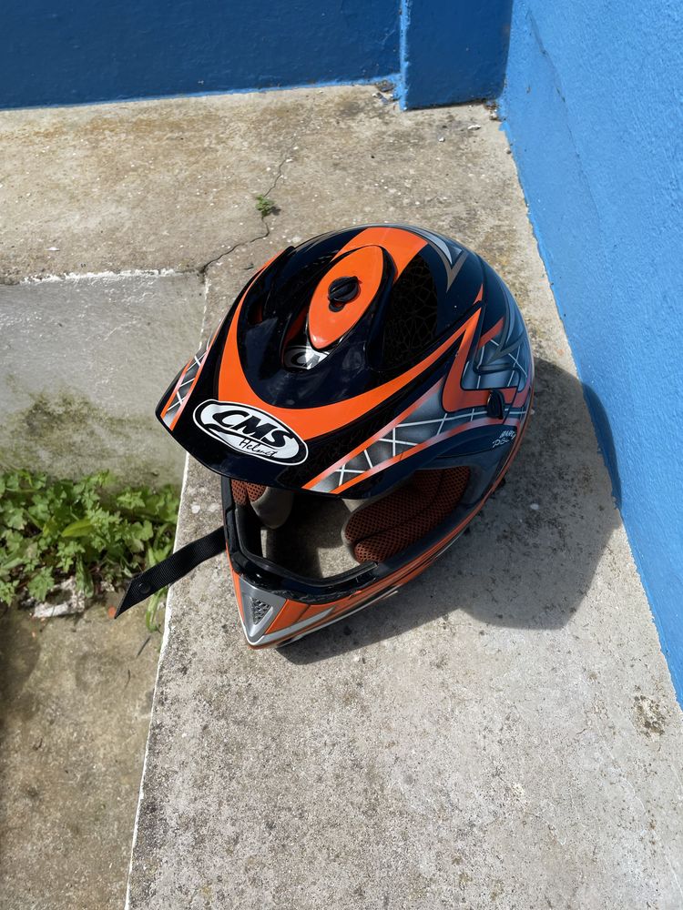 capacete criança CMS
