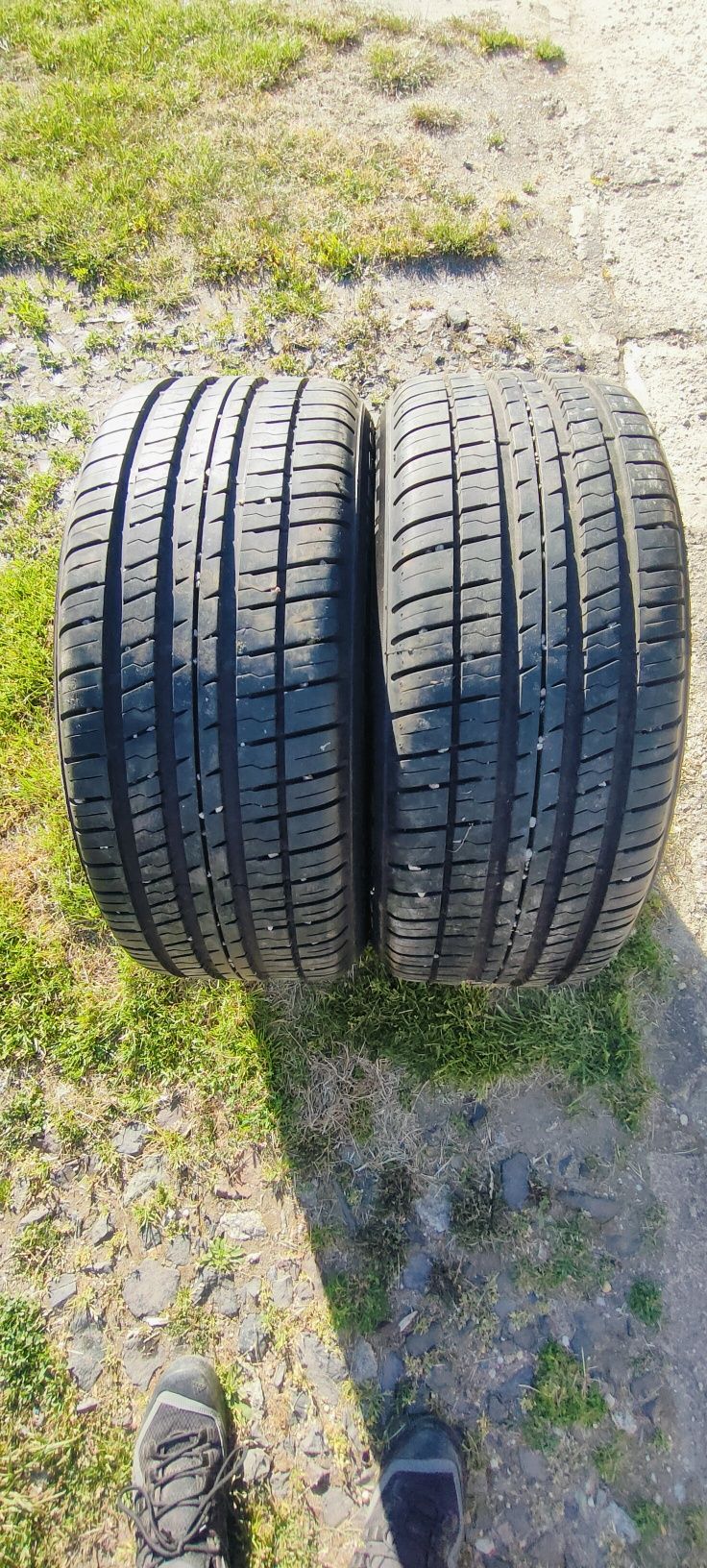 Opony letnie 235/45R17