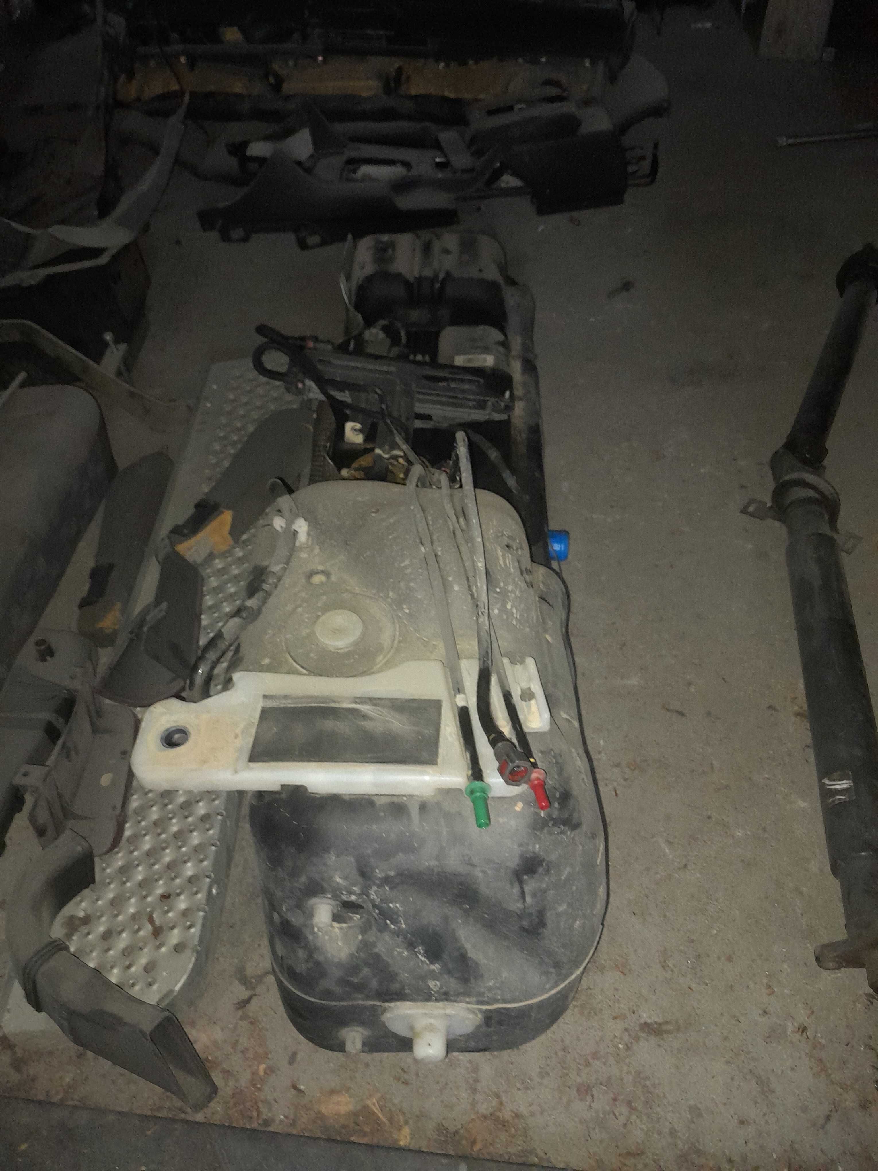 Instalação depósito  de gasóleo renault master