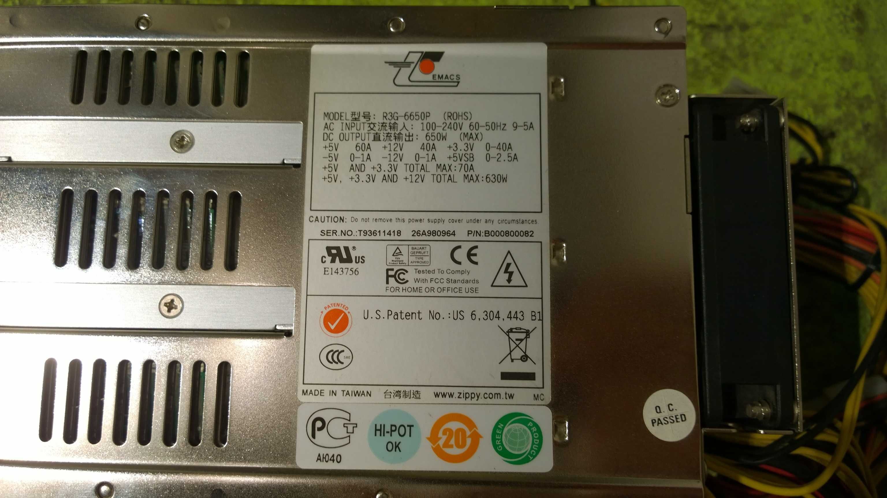 Zasilacz trójmodułowy EMACS R3G-6650P - 630 Watt/max. 70A z serwera