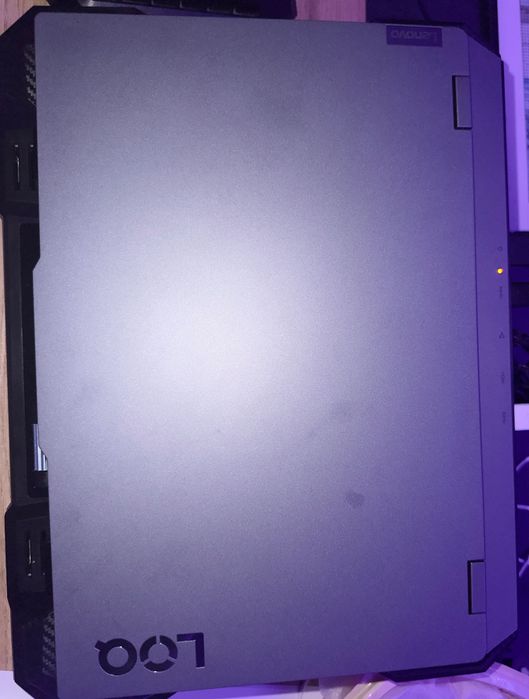 Portátil Gaming Lenovo LOQ 15