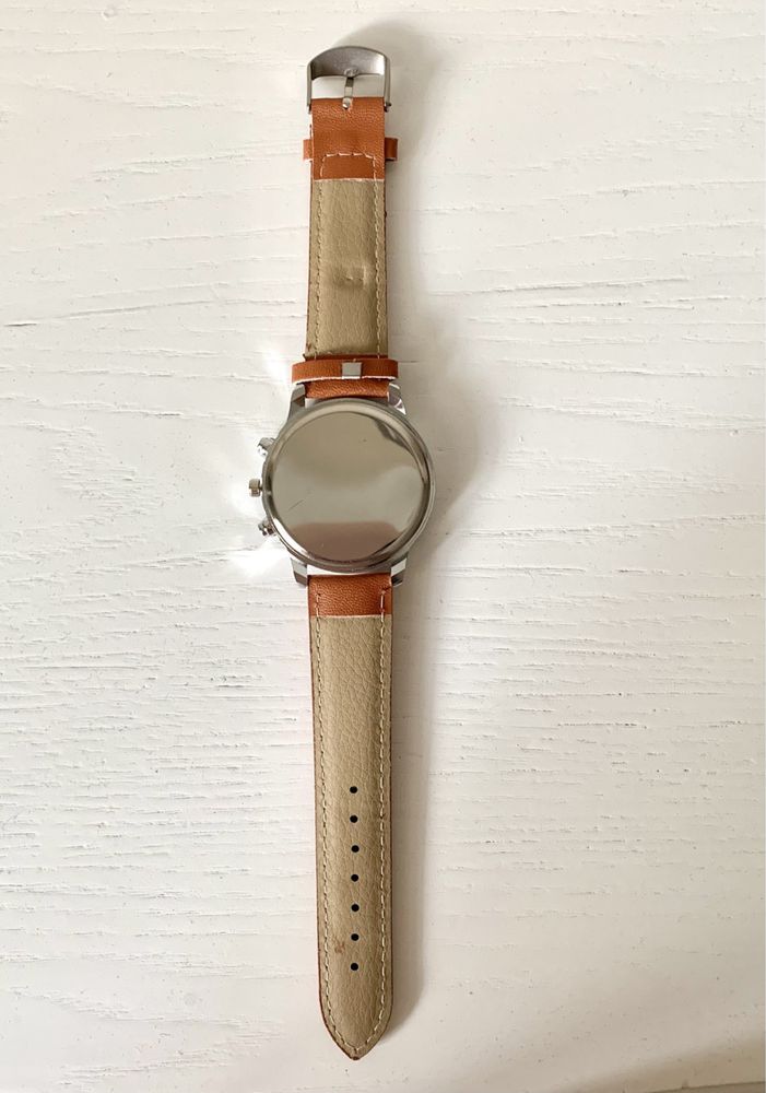 Мужские классические наручные часы c коричневым ремешком