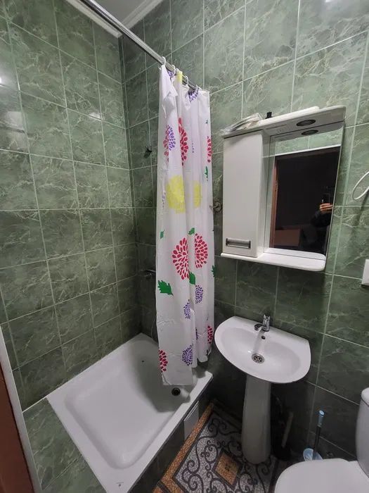 Оренда 2 кімнатної квартири в Галицькому районі. Ліжко