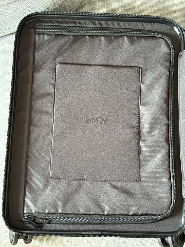 Nowa walizka BMW