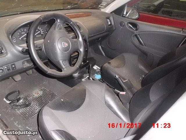 Rover 25 1.4i 2002 para peças