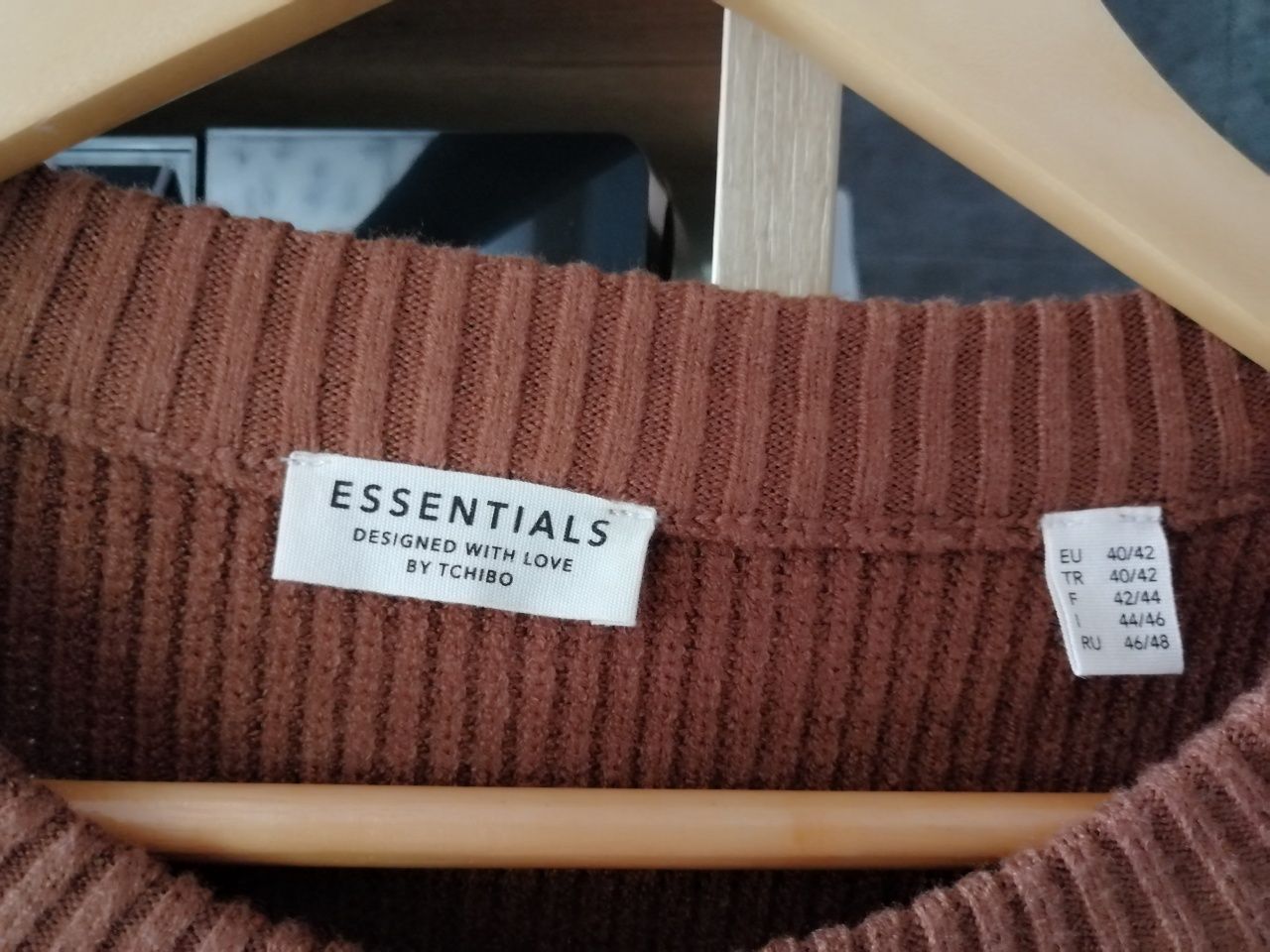 Sweter damski Essentials by Tchibo L