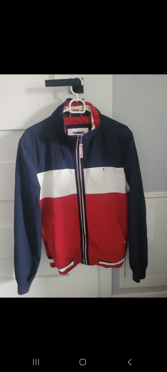 Sprzedam kurtkę Tommy Jeans