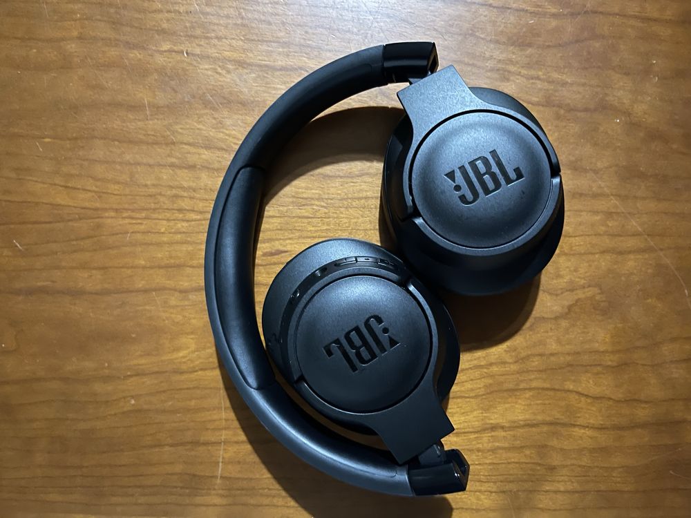 Fones Jbl Tune 710 bt