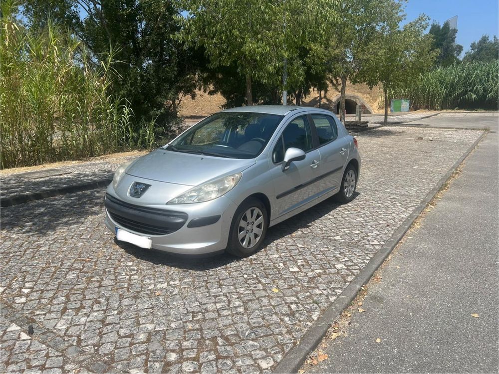 Peugeout 207 1.4 gasolina