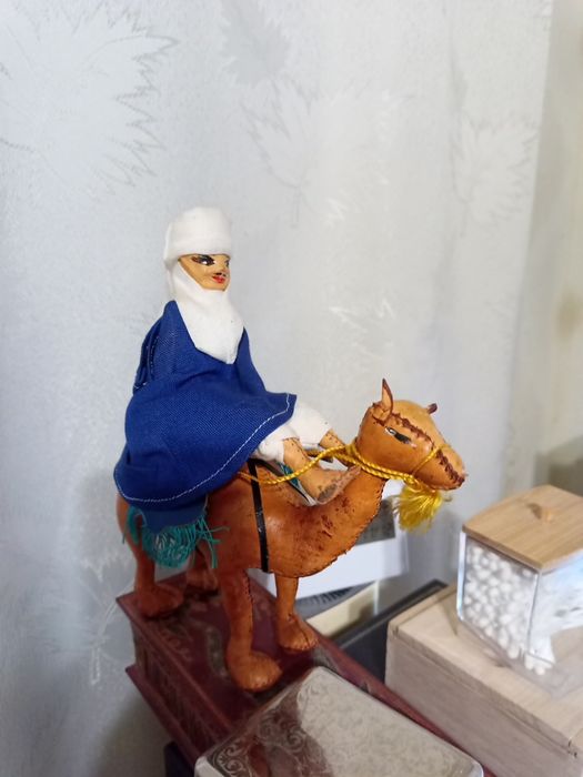 Оригінальна шкіряна фігурка верблюда (Шкіра Єгипет)