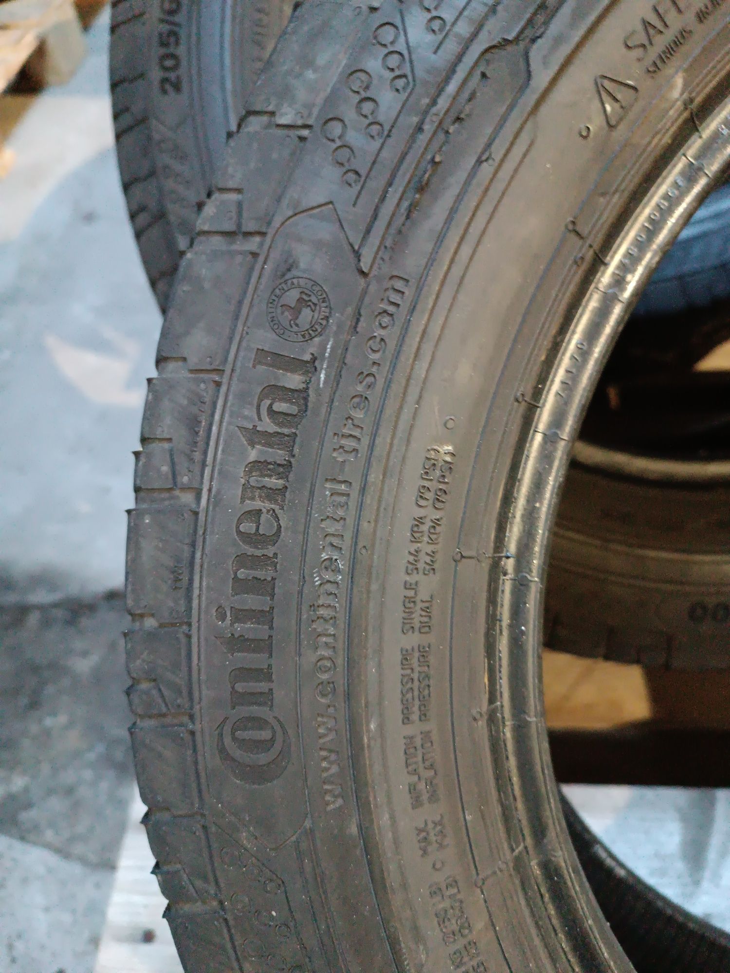 Opony 205 65 R16C Continental
