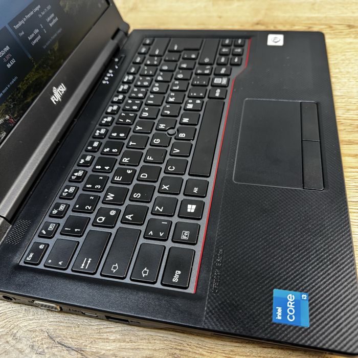 Ноутбук Fujitsu Lifebook E5411  i3-1115G4/16Gb/256SSD FHD-IPS