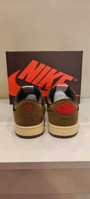 Buty Nike Retro Low OG SP r.38/ jordan 1/Mocha / Travis Scott
