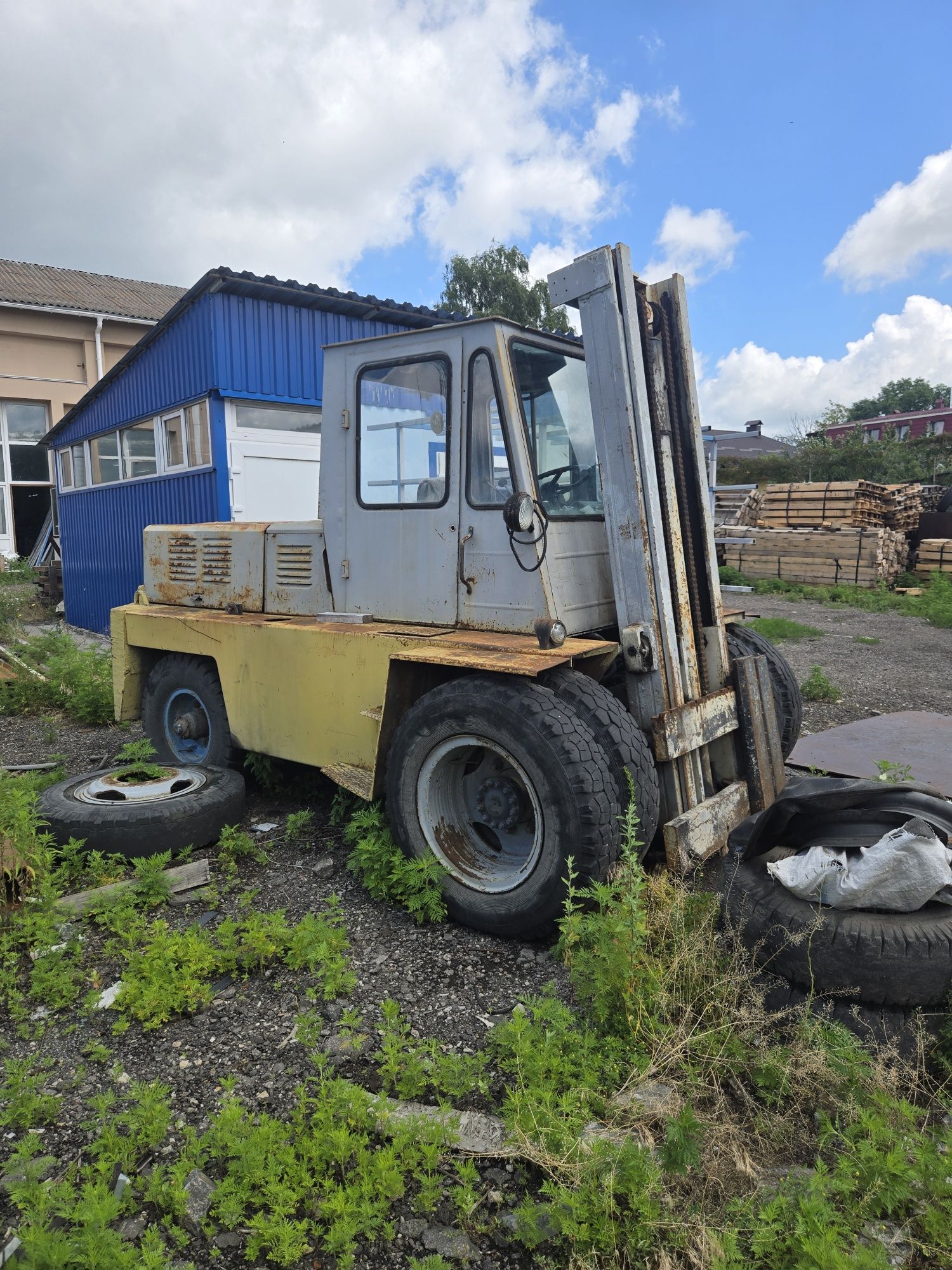 Продам погрущик львівський