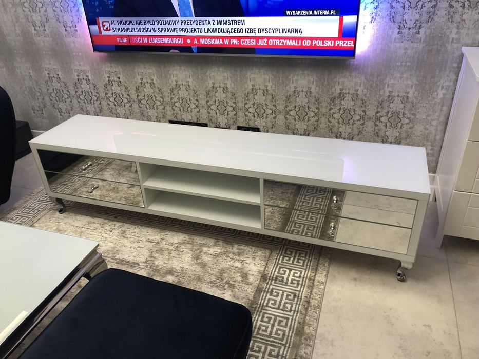 Szafka pod telewizor, rtv biala, lustrzana, ze szkla, glamour, lustro