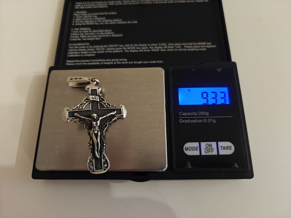 Sprzedam męski srebrny łancuszek próby 925 z krzyżem