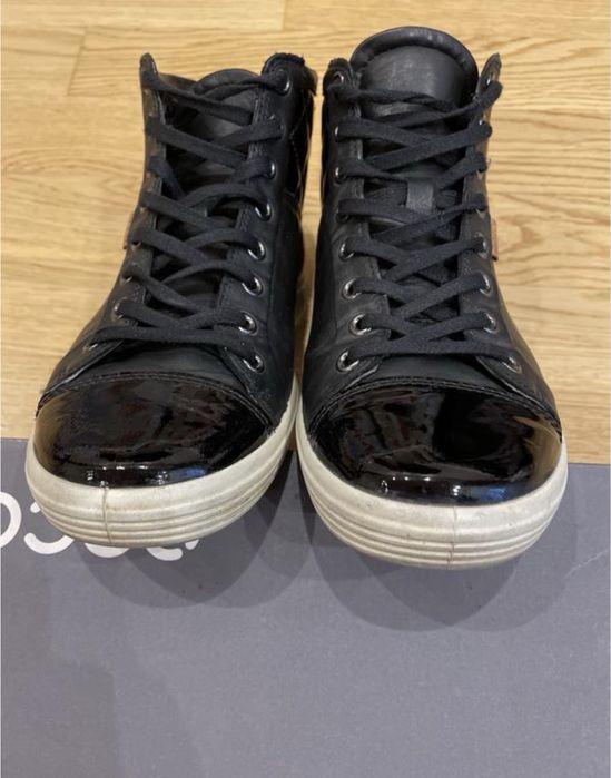 Женские кожаные кеды Ecco 37