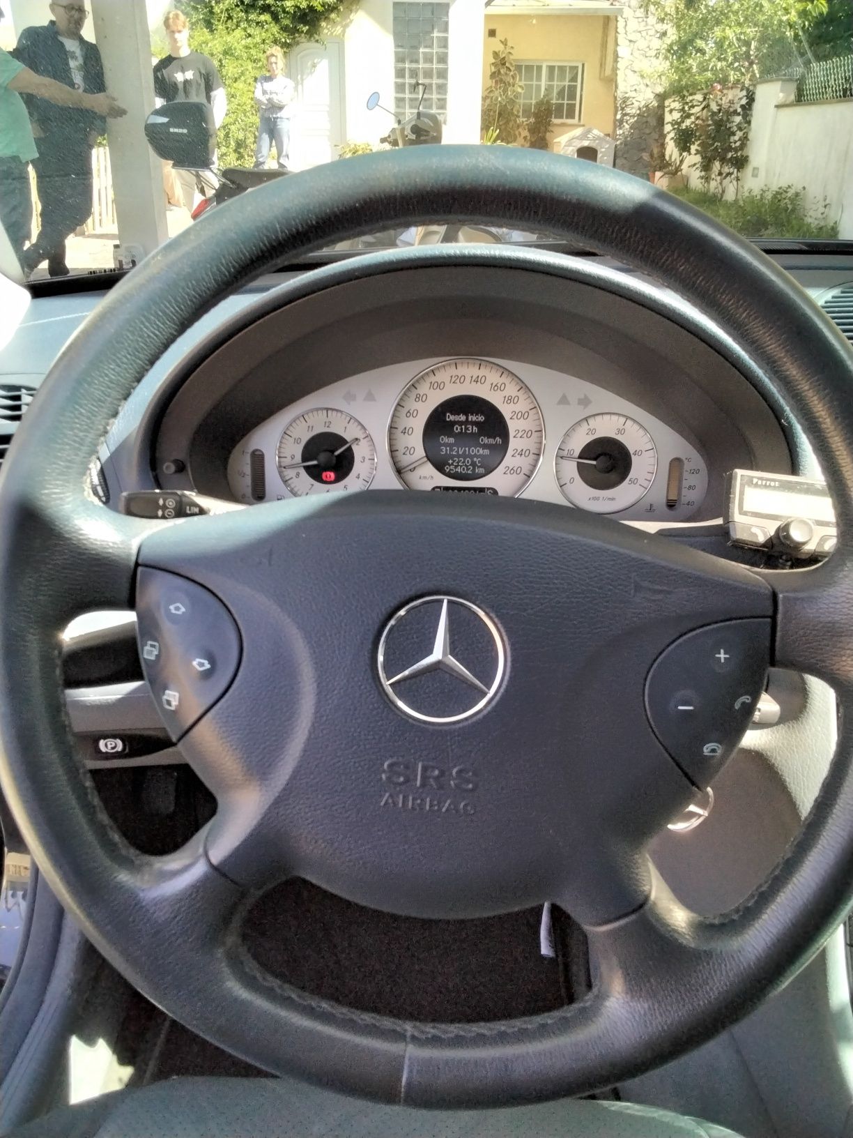 Vendo Mercedes-Benz E270 CDI