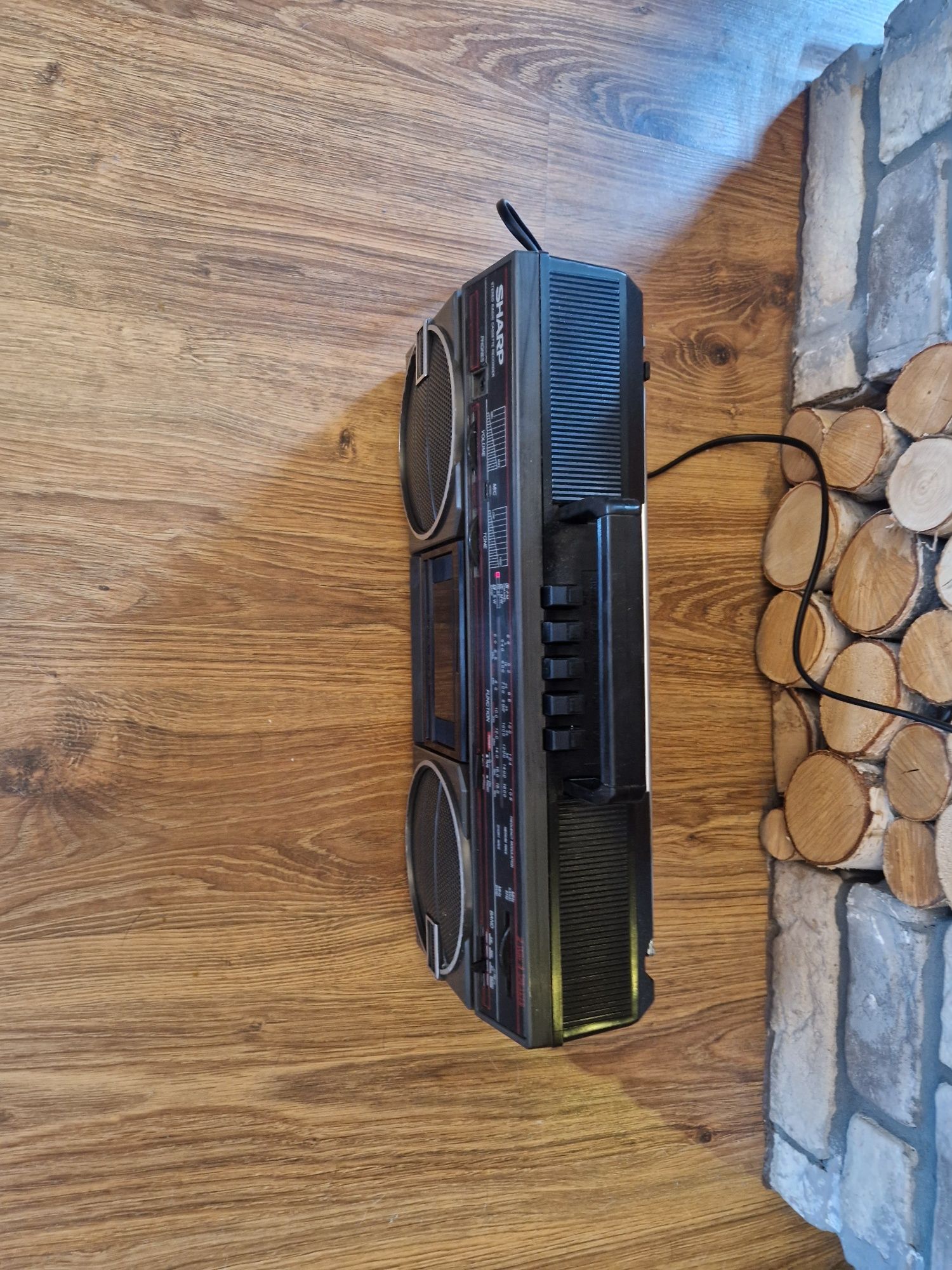 Prl radiomagnetofon SHARP  ge3939