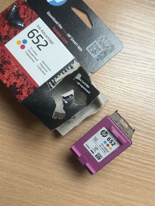 Pusty tusz do drukarki HP 652 kolorowy kolor