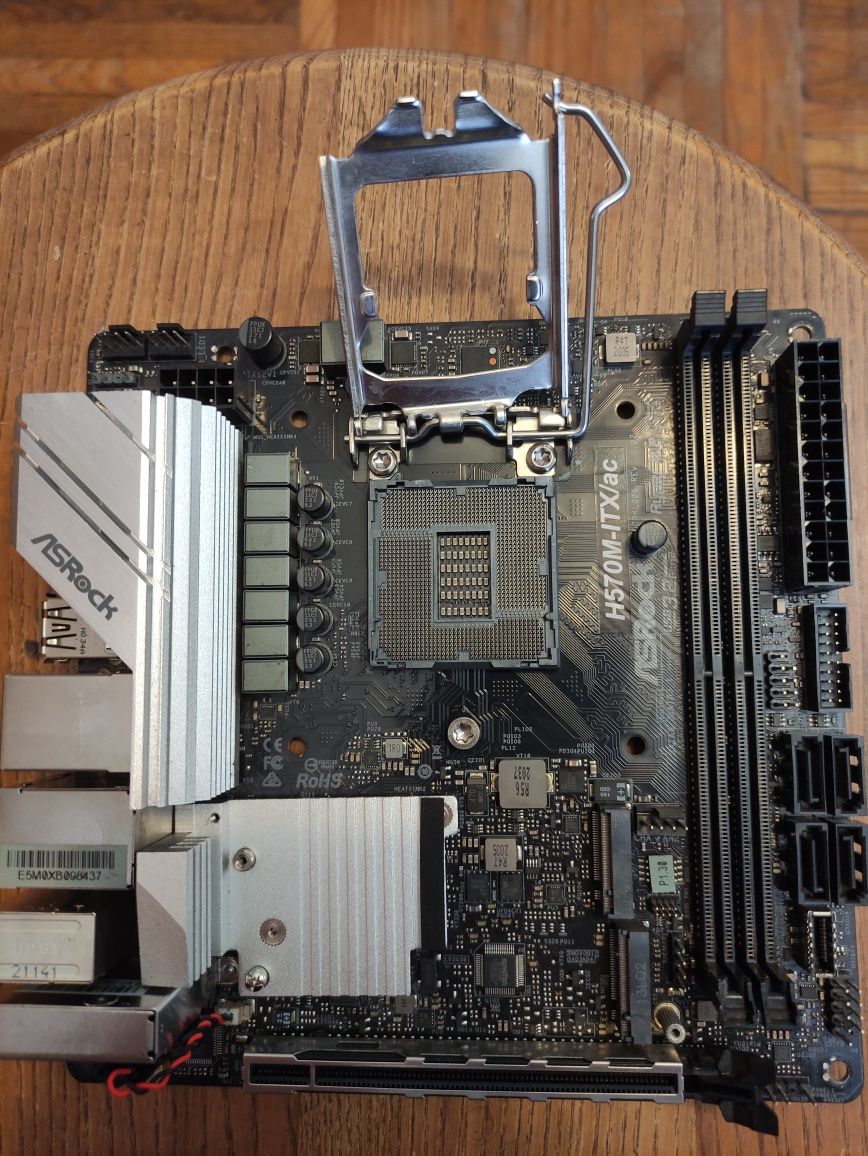 Материнська плата ASRock H570M-ITX/ac (Socket LGA1200)