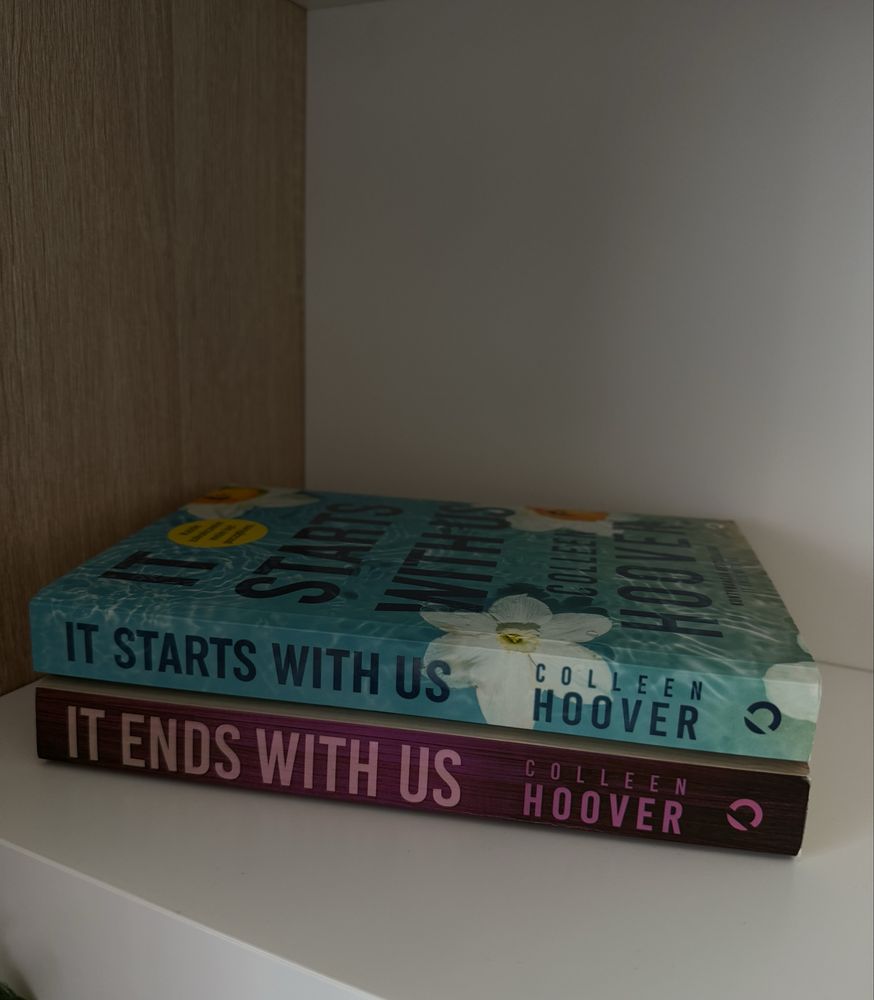 It ends with us, It starts with us Colleen Hoover