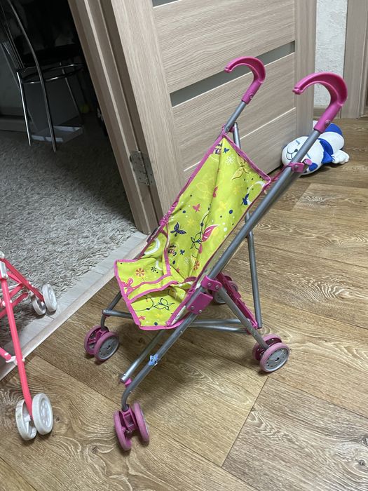 Коляска для ляльки.