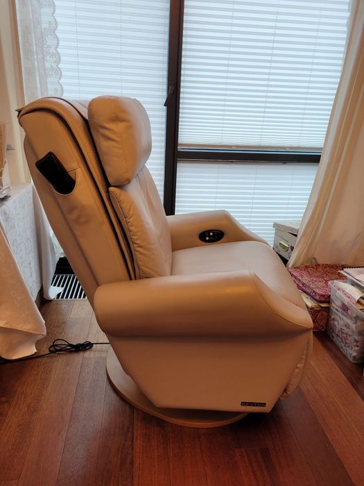 Fotel Masujacy Keyton H10 Royal