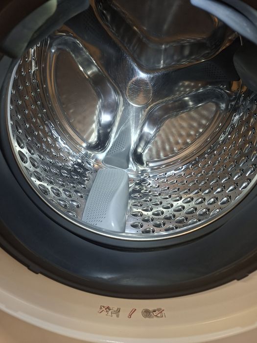 Пральна машинка Simens WM14Y74D iQ700