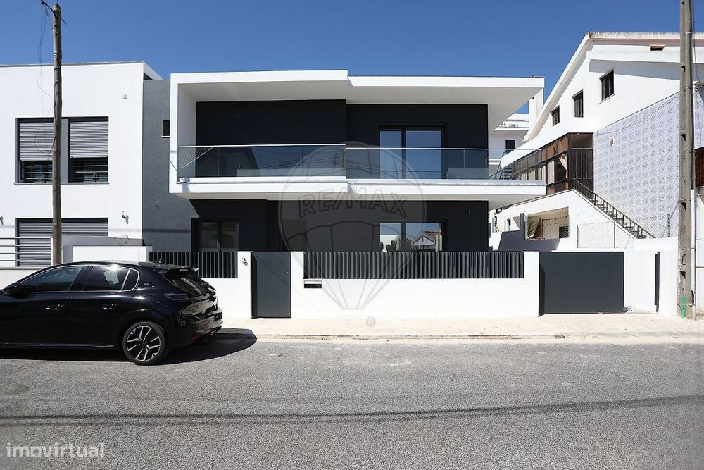 Moradia T4 para venda