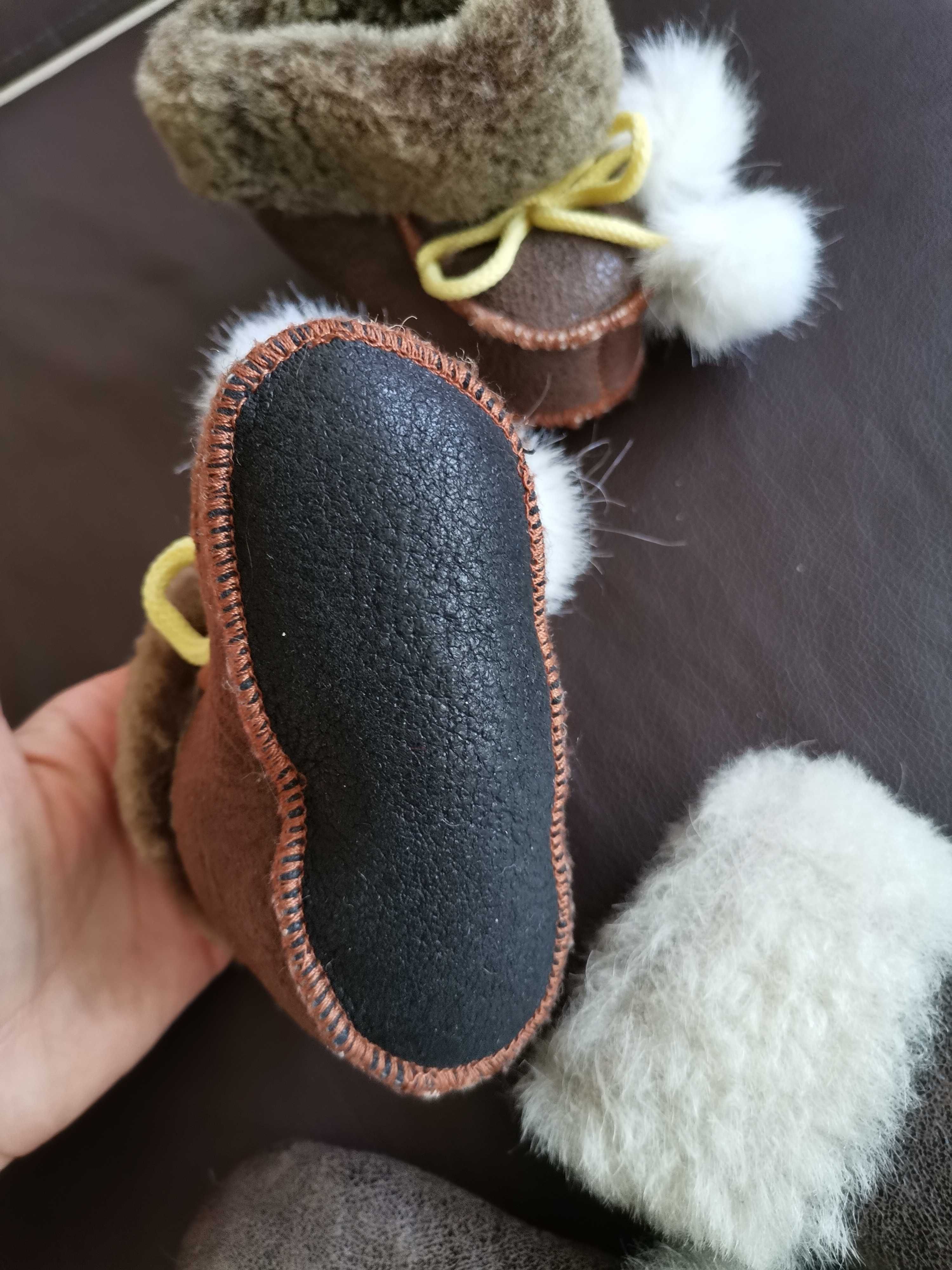 Rękawiczki buciki niechodki dla niemowlaka buty zimowe kapcie