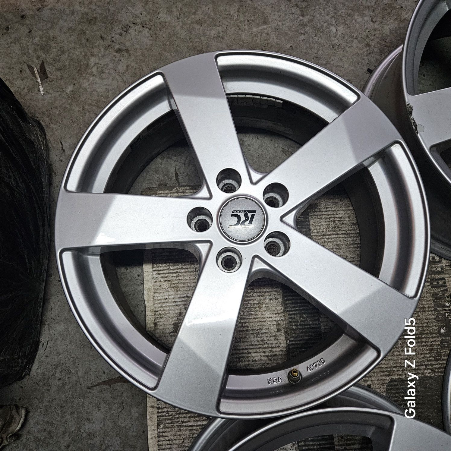 Alufelgi 18 Toyota CHR Rav4 Yaris Cross Camry Avensis 5x114,3 TPMS
