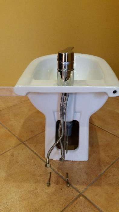 Bidé Valadares com misturadora Grohe