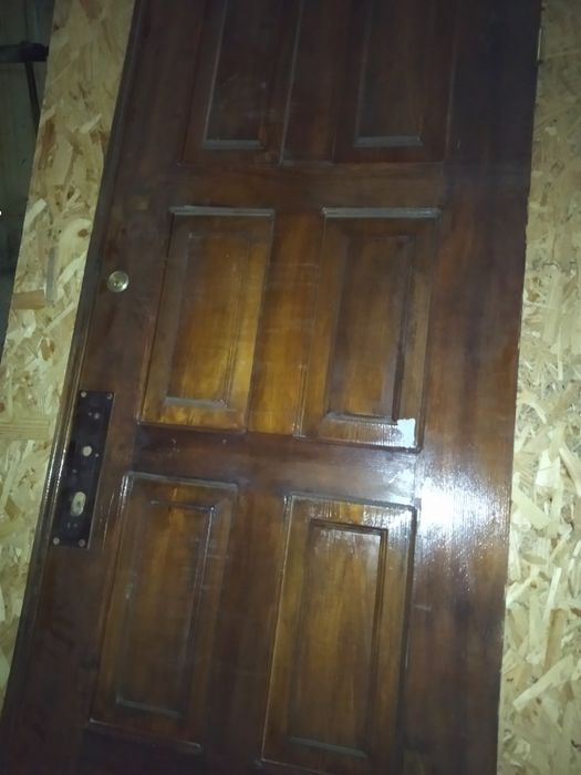 Продам двери дубовые