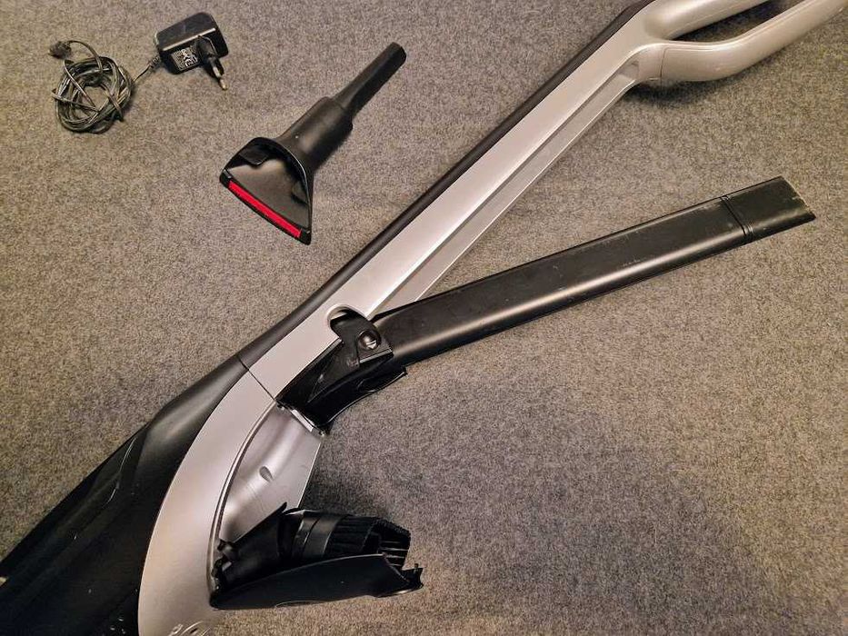 Aspirador Vertical e Portátil Bosch Serie 4 Flexxo Preto