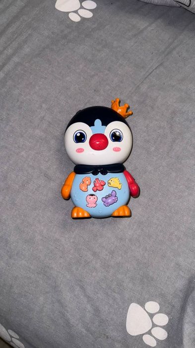 Продам іграшку котра співає