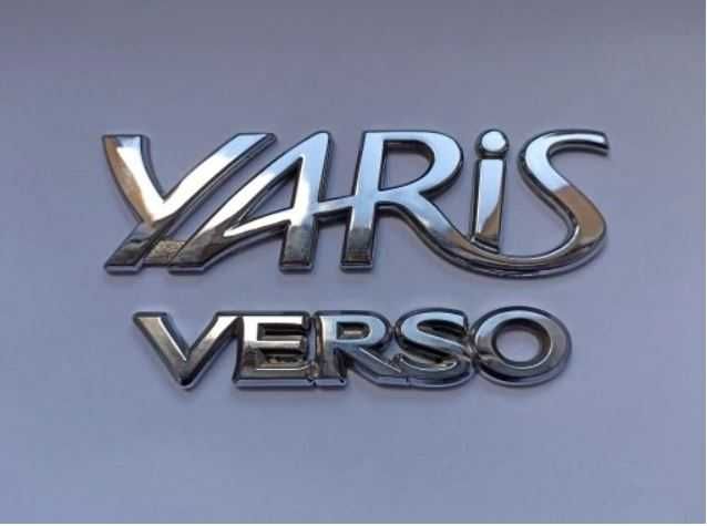 Napis emblemat Toyota Yaris Verso znaczek